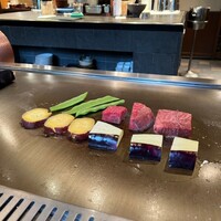 WITH THE STYLE ステーキハウス ミディアムレア - 