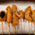 Kushikatsu Ryourikatsu - 令和5年12月
                        ランチタイム(11:00〜15:00)
                        平日のお得な日替わり定食 税込1000円
                        オススメ串6本(コンニャク、タコ、かぼちゃ、海老、ヤングコーン、豚肉)、ご飯、赤出汁、サラダ