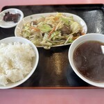 竹岡らーめん - 料理写真:野菜炒め、半ライス