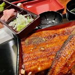 鰻の成瀬 武蔵中原店 - 松大盛2700円　1/4食べてもこの鰻の量