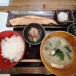 Shimpachi Shokudou - ほっけ定食 半身ご飯半割+厳選ネギトロ+わかめ(醤油マヨ)_¥803+¥99+¥88=¥990