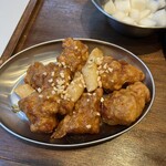 Kamaro Chikin & Atokinpa - にんにく醤油チキンM、600円