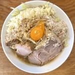 替玉無双 豚ざむらい - ・小豚ざむらい 太麺200g 1,100円/税込
            (醤油、わしわし、硬い、濃いめ、にんにく増し、背脂増し)
            ・生卵 120円/税込