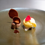 COCCHI - チョコレートプリン サフランジェラード