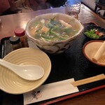 五島うどんと酒菜 はちびら - 