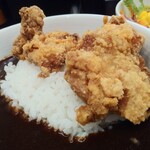 吉野家 - から揚げ黒カレー644円アップ