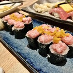 すし酒場 魚あるき - 「トロタク細巻き（税込￥440）×2」