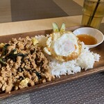 タイ国料理　チャイタレー - 