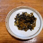 Menkui Ya - ◯高菜
                        テーブル上に壺があり無料で食べられる
                        
                        胡麻油で炒め直してあるのかな❔
                        マイルドで美味しい味わい
                        
                        だけど割と判る味わいで化調感があるねえ