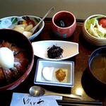 花なり亭 - ローストビーフ丼