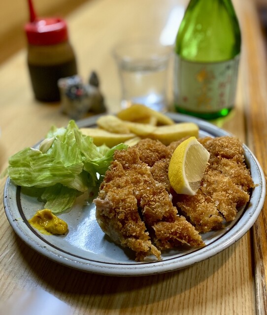 鳥よし 青森の焼き鳥 &ndash; 新鮮な鶏料理と串焼きの人気店