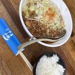 ラーメン東横 - オーダーミス　普通の味噌を頼めば良かった　大人気にだまされた