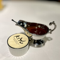 BEEF STEAK CLUB KIYO GINZA - パン用のホイップバター。無塩だからソースつけた方がいい。