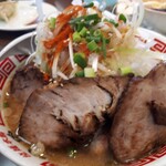円家 - 赤味噌辛ネギたまラーメン