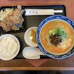 新新園 - 担々麺ランチ