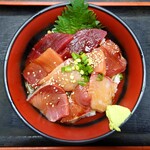 KANSEI - マグロとブリの漬丼