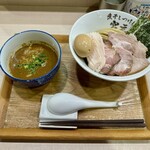 煮干しつけ麺 宮元 - 特製極濃煮干しつけ麺 1450円、中盛(250g) ＋100円