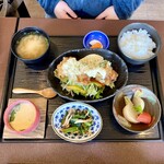 Meshi Doto Koro Taku - チキン南蛮定食