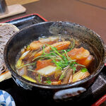 Sobakiri hachidai - おつゆは甘辛く、かなり味が濃いめ。