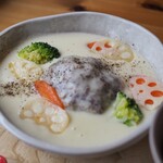 Cafe 好日 ごはんとおやつ - 料理写真:白味噌ソースのハンバーグ
