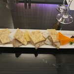 BAR PLUS - シェフのお薦めのチーズ5種