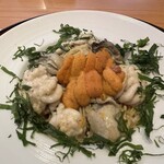 創作料理 花ゆい - ウニと白子とカキ大量のパスタ