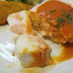 キッチン ブルー グローブ - 更にハーフカット、オレンジ色は鮭ですね