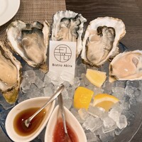 四ツ橋・新町 牡蠣と肉たらしビストロAKIRA - 牡蠣5種食べ比べ