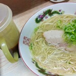 白龍ラーメン - 替玉　100円　スープ、チャーシュー、ネギ　復活!!