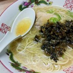 白龍ラーメン - 辛子高菜 投入！