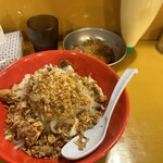 篠寛ジロー - まぜそば¥950、つけ卵¥100、マヨ¥50