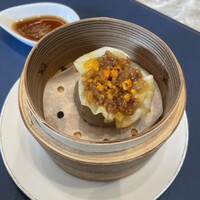 蟹王府 - 上海蟹と雲丹の小籠包