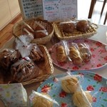 Marukiya Kafe - 手作りパンいろいろあります♪