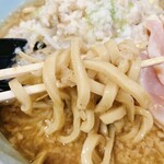 ラーメン たかはし - ガツガツ極太特製麺がめちゃくちゃ合う。