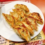 王餃子 - 大陸系とも博多一口とも違うけど美味い