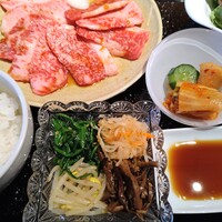 東京焼肉 一頭や コレド室町テラス店 - カルビ御膳、肉増し