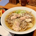 一寸亭 - 肉そば普通盛りとハーフカツ丼