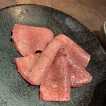 焼肉ハウス大将軍 - 国産極みタン塩