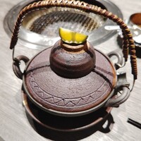 牛に金棒 麻布十番 - 近江牛の土瓶蒸し