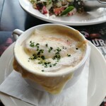 TGIフライデーズ - フレンチオニオンスープ　¥649