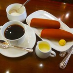 文明堂茶館 ル・カフェ - パステル2枚とホットコーヒーのドリンクセット