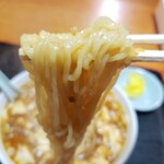 富士食堂 - 麻婆ラーメンの麺