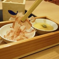 出汁しゃぶおばんざい おかか 市ヶ谷 - 削り立て鰹節（お替わり可）