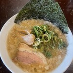 らーめんダイニング 庵 - ラーショインスパイア!!豚骨醤油らーめん