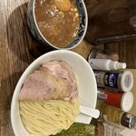 新橋 纏 - シンプルなつけ麺。