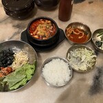 赤坂韓国料理・焼肉 兄夫食堂 - 