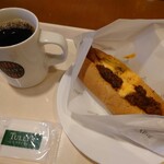 タリーズコーヒー - 本日のコヒ&ボールパークドックチリコンカンメルト♪