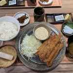 Ebiya Hamasan - ◉ マウンテン海老フライ定食（6尾）1,650円