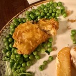 Museum Tavern - 「フィッシュ＆チップス」にたっぷり入ったグリーンピース
            2023年12月28日