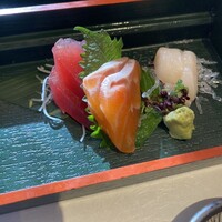 大山鶏と鮮魚 居酒屋 まいか - 鮮魚のお造り　3点盛り